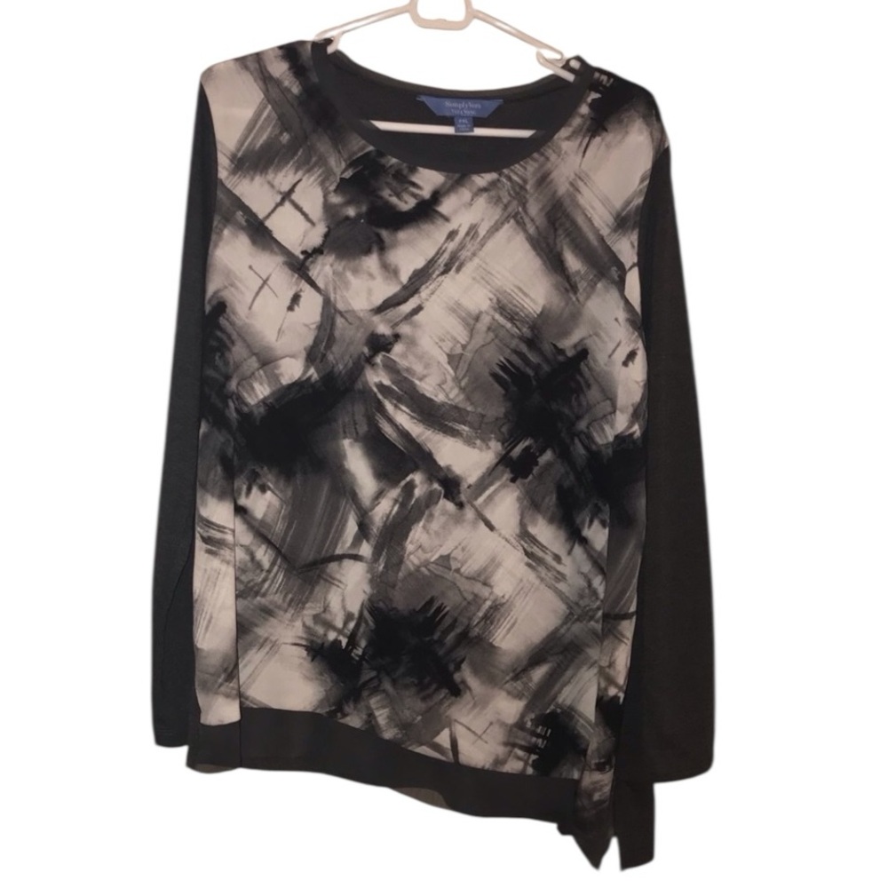 *Simply Vera, Vera Wang muted blouse. Size PXL GUC